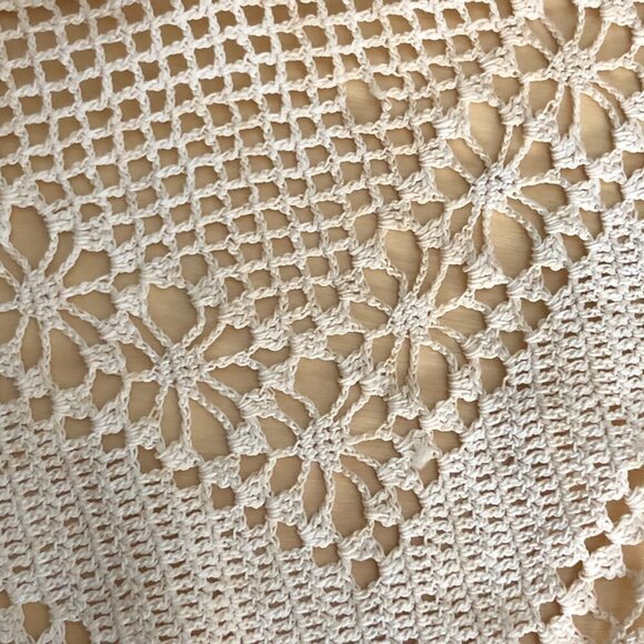 Gorgeous Handcrafted Linen & Crocheted Lace Apron - Picture 4 of 9